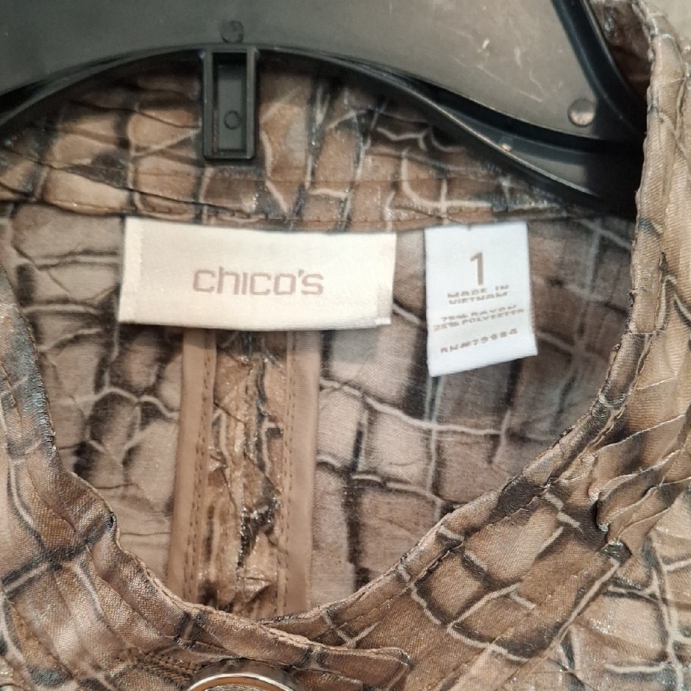 Chico's Tan Blazer with Textured Design Size 1 - Picture 2 of 7